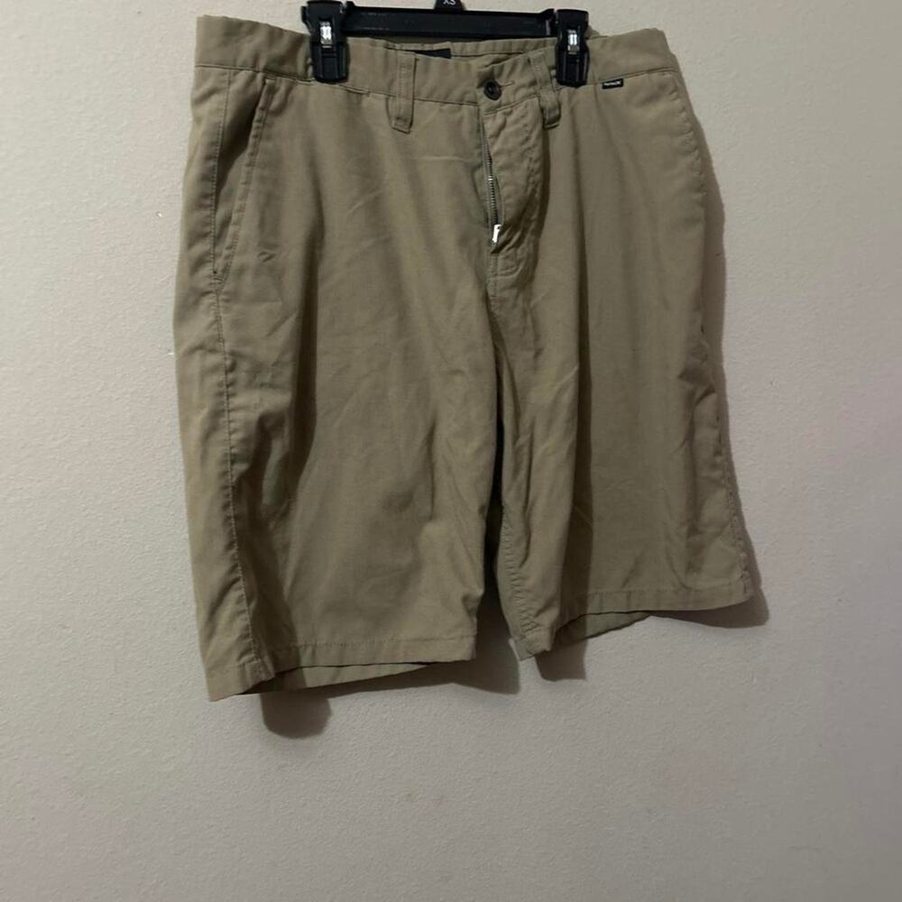 Tan khaki shorts with zipper